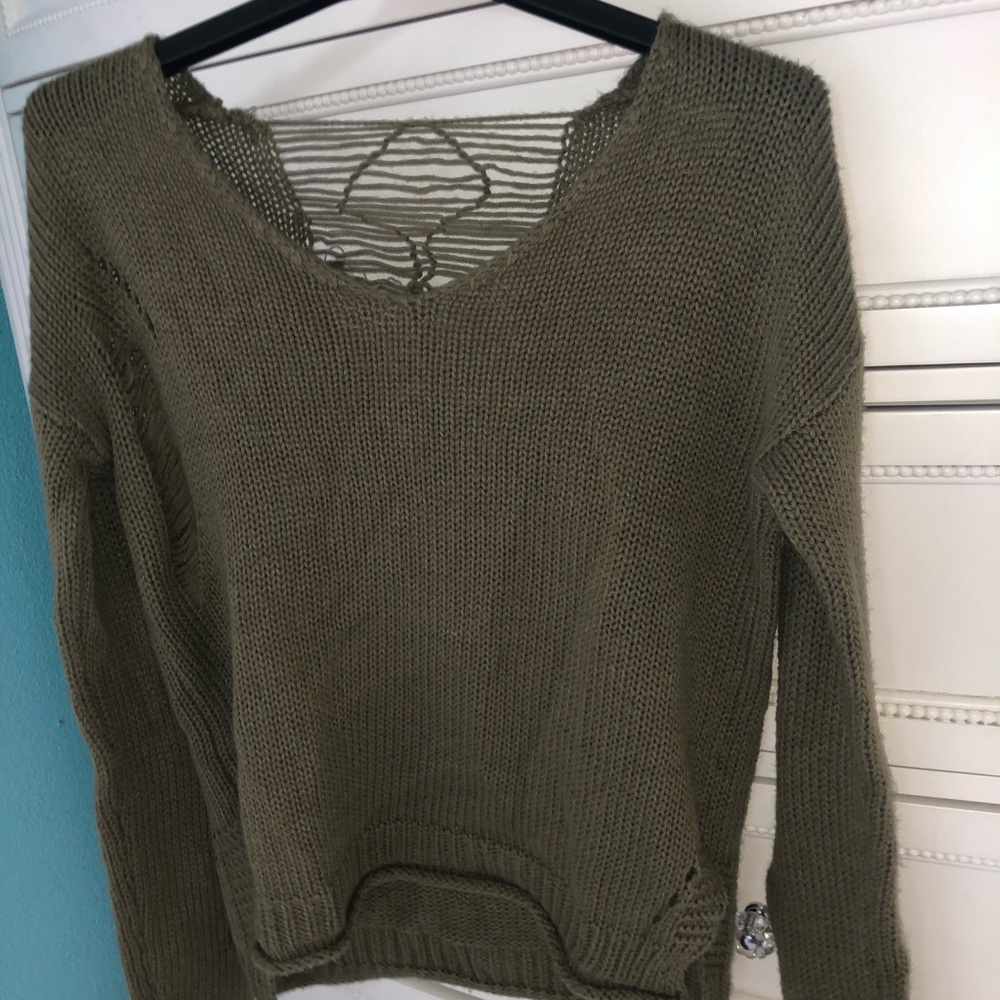 Designed Green Long Sleeve